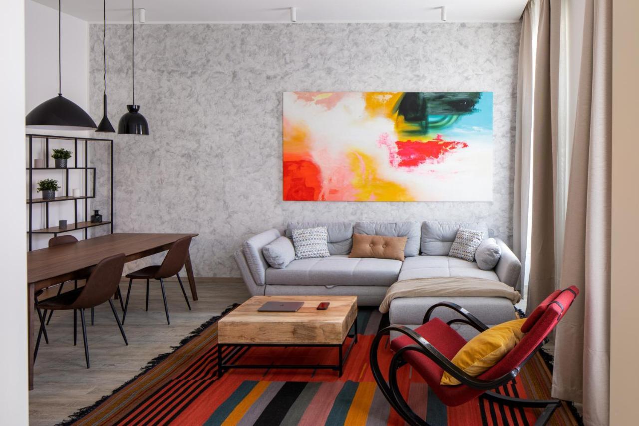 Designer Apartments In New Town By Prague Days - "Included Everything We Needed And More" מראה חיצוני תמונה