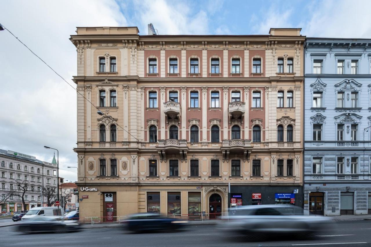 Designer Apartments In New Town By Prague Days - "Included Everything We Needed And More" מראה חיצוני תמונה