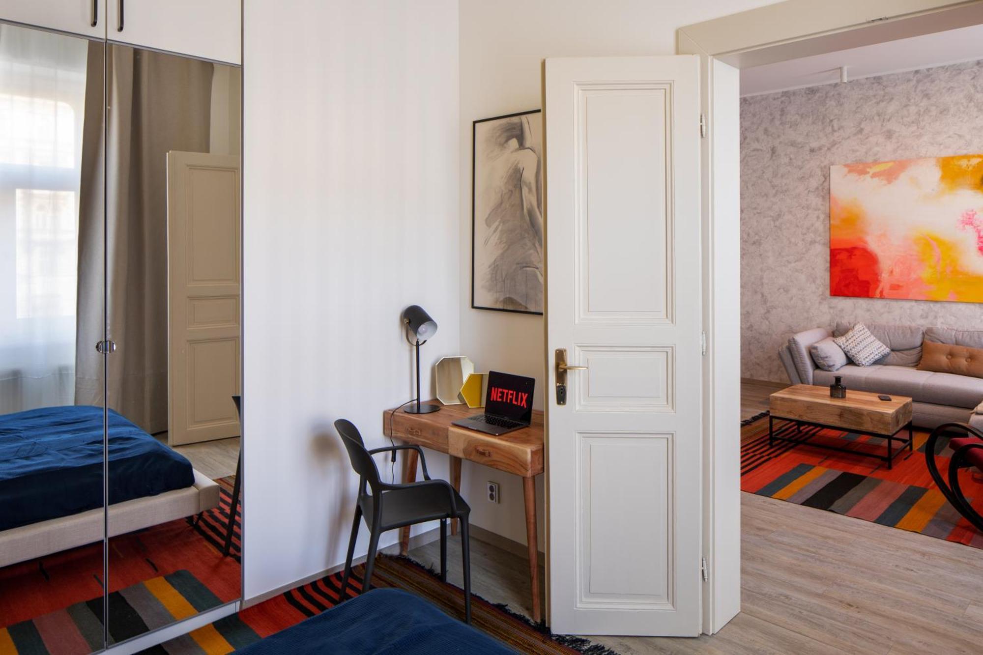 Designer Apartments In New Town By Prague Days - "Included Everything We Needed And More" חדר תמונה
